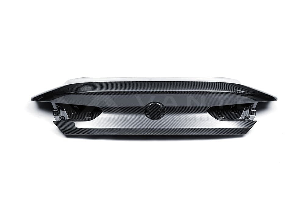 BMW M8 F91/F92/F93 Carbon Fibre Boot Lid – image 7