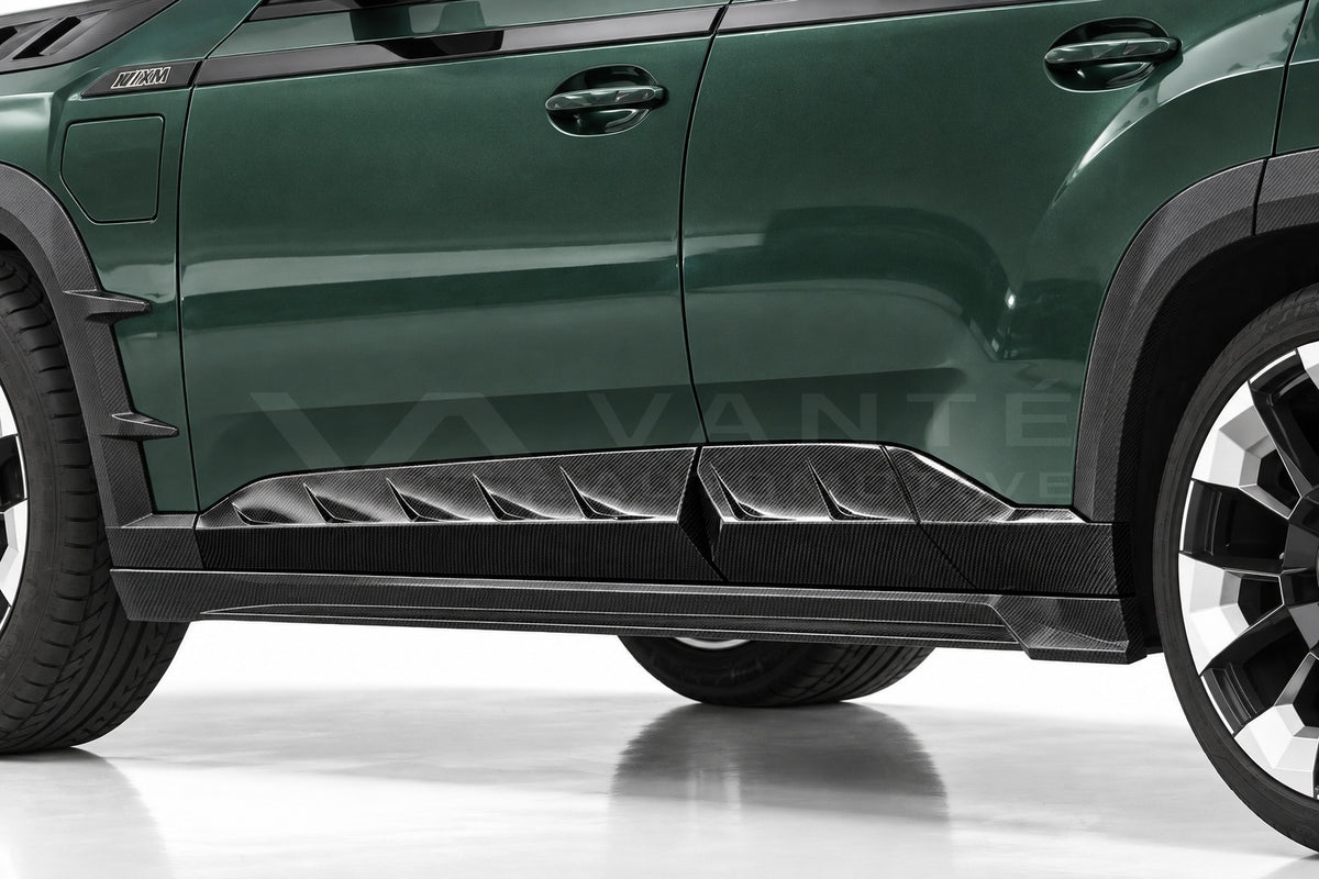 BMW XM G09 Carbon Fibre Lower Door Moldings – image 4