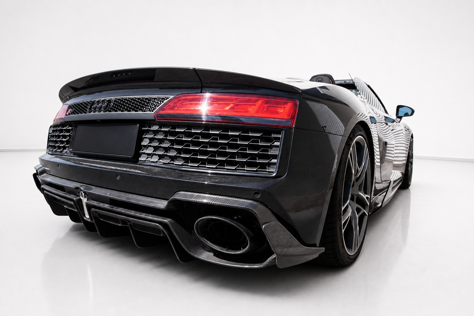 Audi R8 4S FL Carbon Fiber Rear Diffuser V2