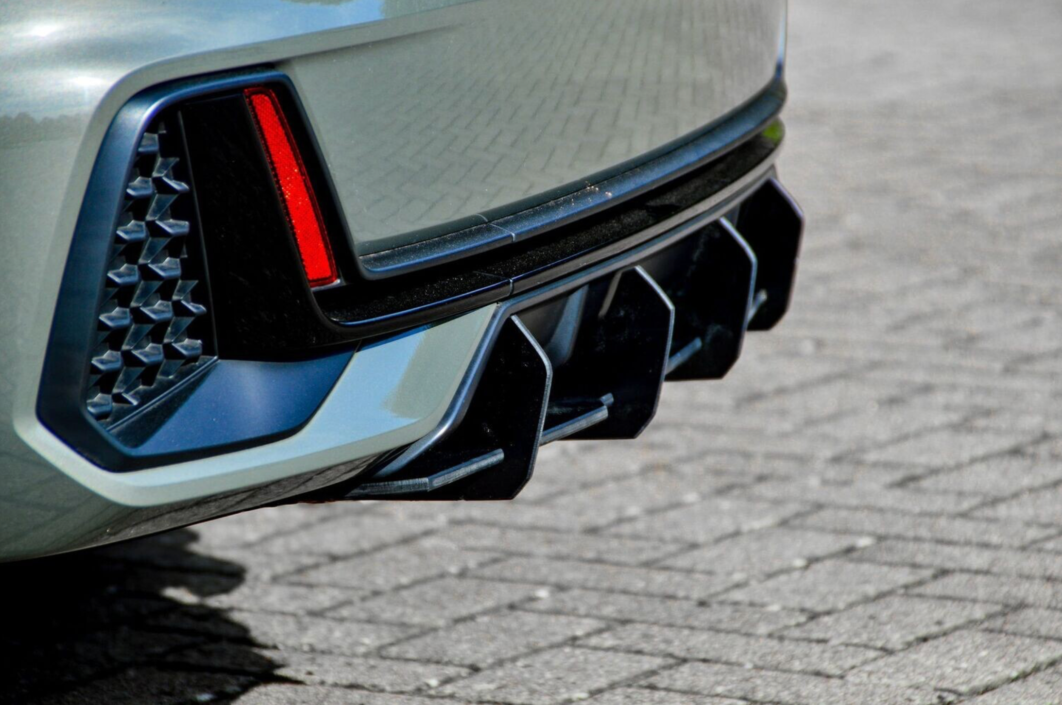 S-Line Rear Diffuser Kit (25-35TFSI) image 3