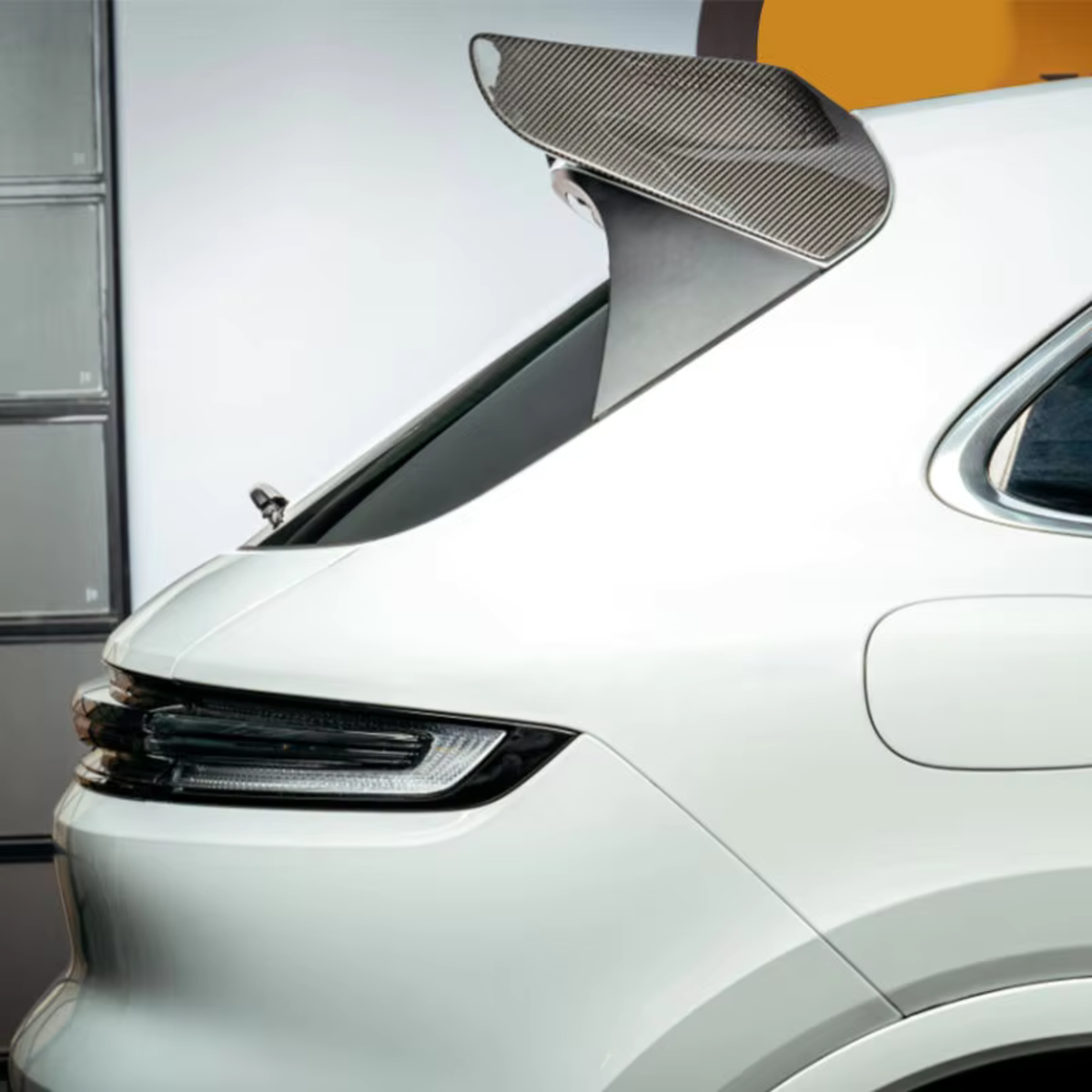 Porsche Cayenne 9YA (2024+) Carbon Fibre Rear Roof Spoiler