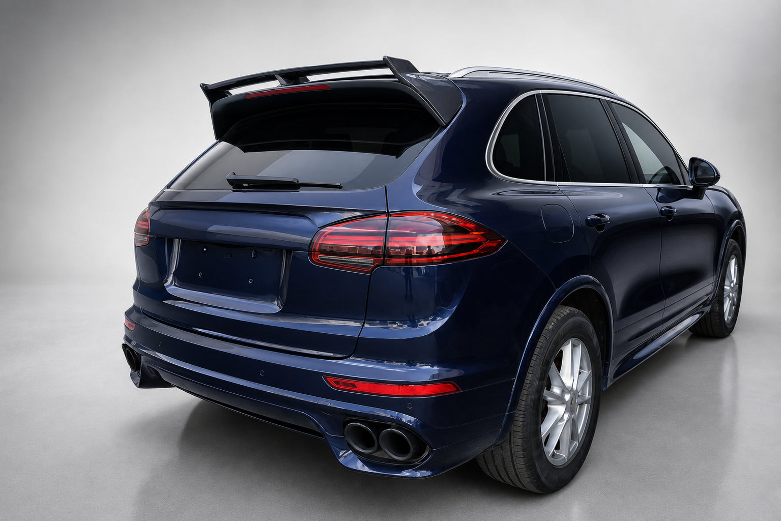 Porsche Cayenne 92A 958 Turbo S Carbon Fibre Middle Spoiler - gloss 3x3 twill weave OEM fitment