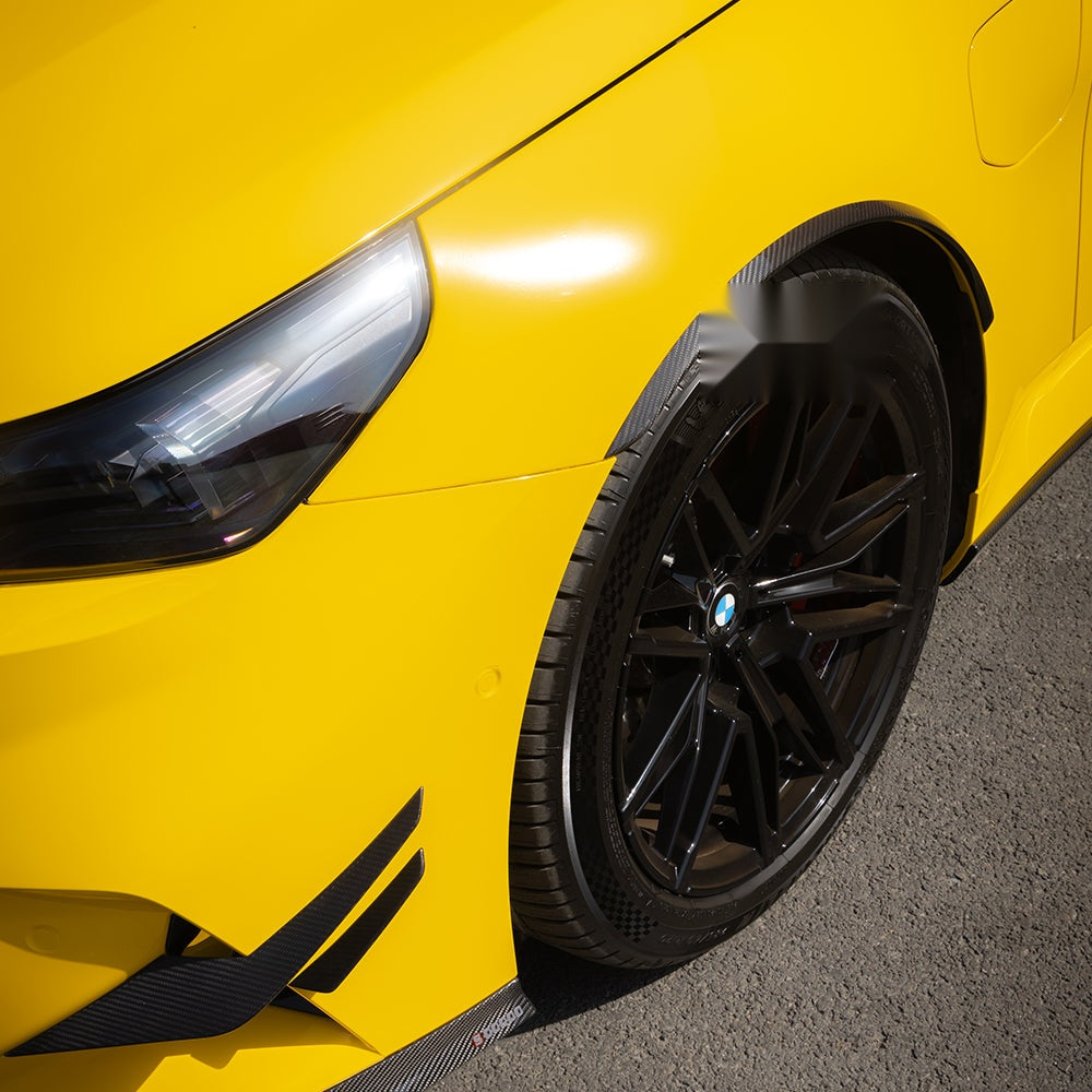 BMW M5 G90 Carbon Fibre Wheel Arch Trim - prepreg dry carbon with gloss UV clearcoat