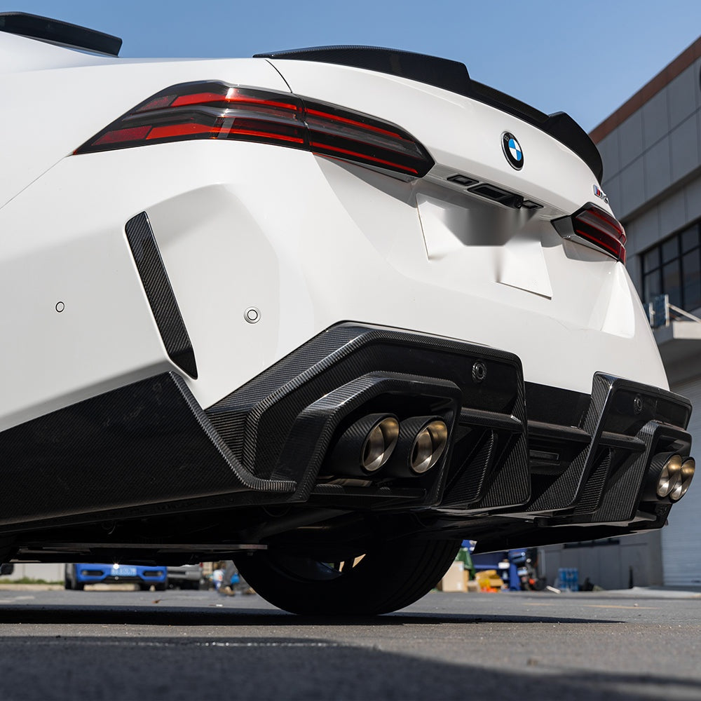 BMW M5 G90 G99 Prepreg Carbon Fibre Rear Diffuser - aggressive track-inspired aerodynamic upgrade